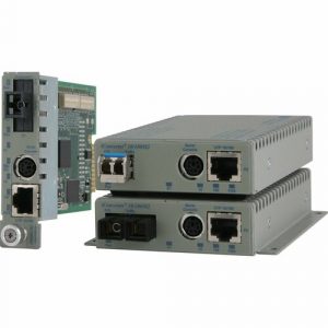 Omnitron Systems 8903N-2-EW Transceiver/Media Converter - 1 x Network (RJ-45) - 1 x SC Ports - 100Base-FX, 10/100Base-TX - 60 km - Desktop, Wall Mountable, Rail-mountable 8903N-2-EW - 8903N-2-EW