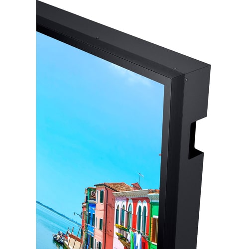 Samsung Simplify Outdoor Signage Installation with a Thin and Easy-to-install Enclosure STN-E46D - STN-E46D - Image 5