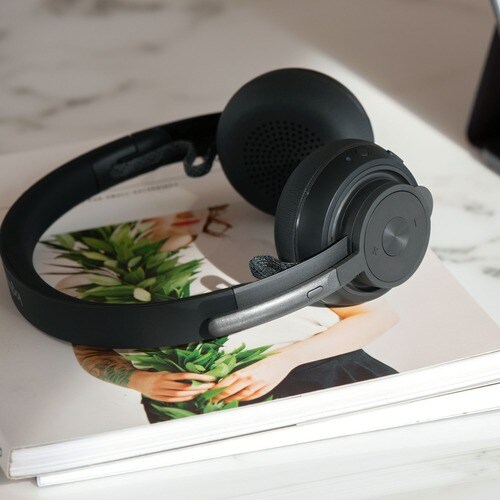 Logitech Zone 900 On-Ear Wireless Bluetooth Headset with advanced noise-canceling microphone, connect up to 6 wireless devices with one receiver, quick access to ANC and Bluetooth - Stereo - 981-001100 - Image 8