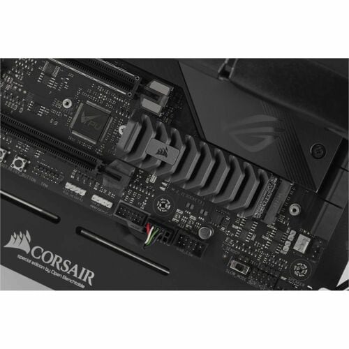 Corsair MP600 PRO XT 8 TB Solid State Drive - M.2 2280 Internal - PCI Express NVMe (PCI Express NVMe 4.0 x4) - Motherboard Device Supported - 6000 - CSSD-F8000GBMP600PXT - Image 2