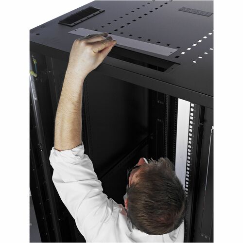 APC by Schneider Electric NETSHELTER SV 48U 800MMX1200MM DEEP ENCLOSURE WITH SIDES BLACK RQ7217 - Image 12