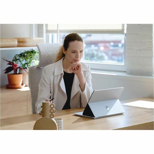 Microsoft Surface SURFACE LAPTOP STUDIO 2 I7/32/1TB W11 PLATINUM Z1J-00001 - Image 17